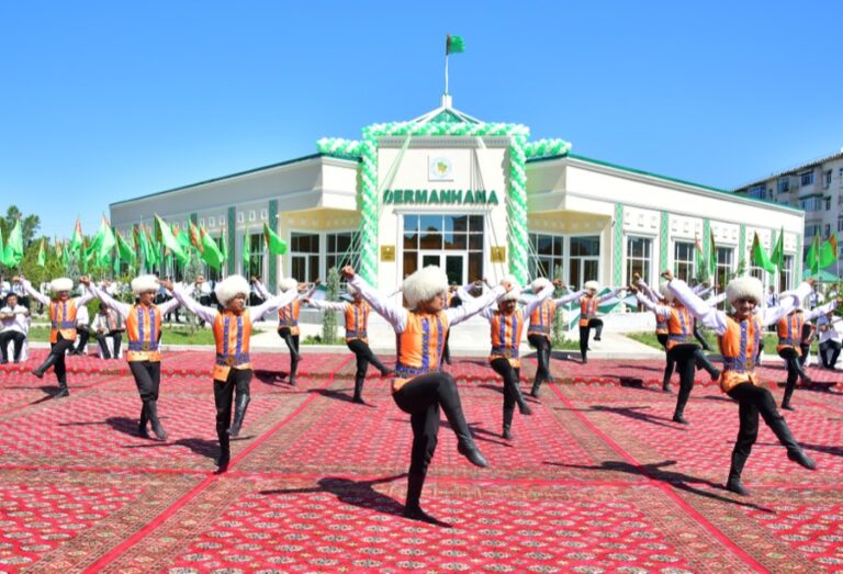 Dermanhananyň açylyş dabarasy